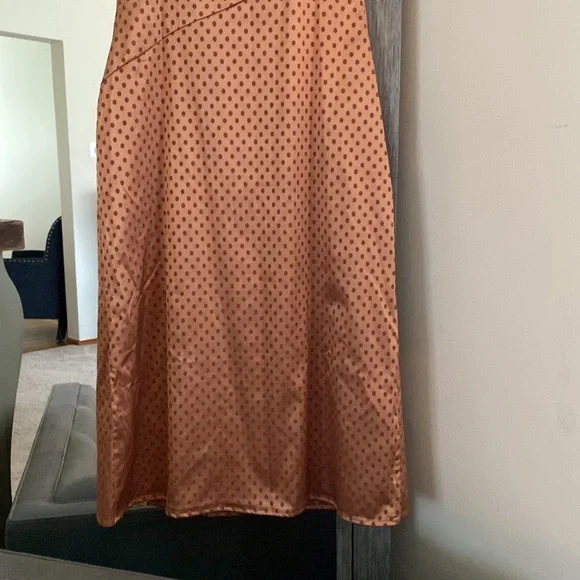 Majorelle, M, Isadora polka dot high slit midi dress, beautiful structure & fit! - Picture 9 of 11